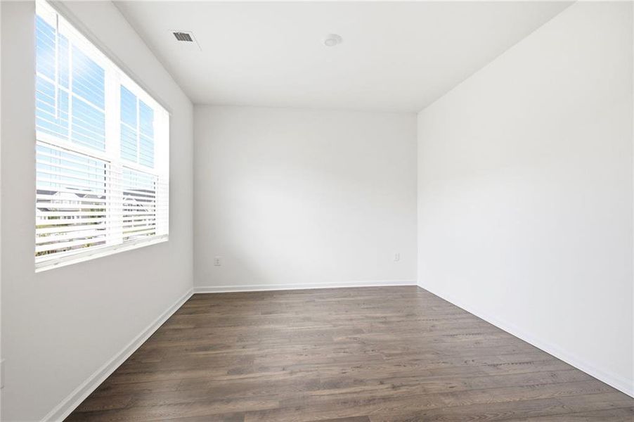 Spacious, unfurnished interior of a new home in Twin Lakes, Hoschton (Image 26).