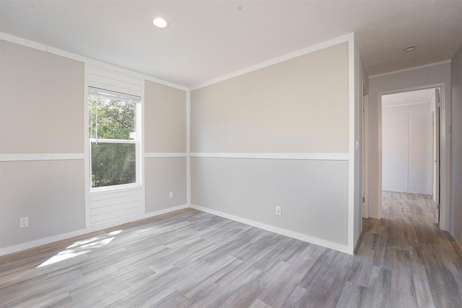 Spacious, unfurnished interior of a new home in , Bastrop (Image 9).