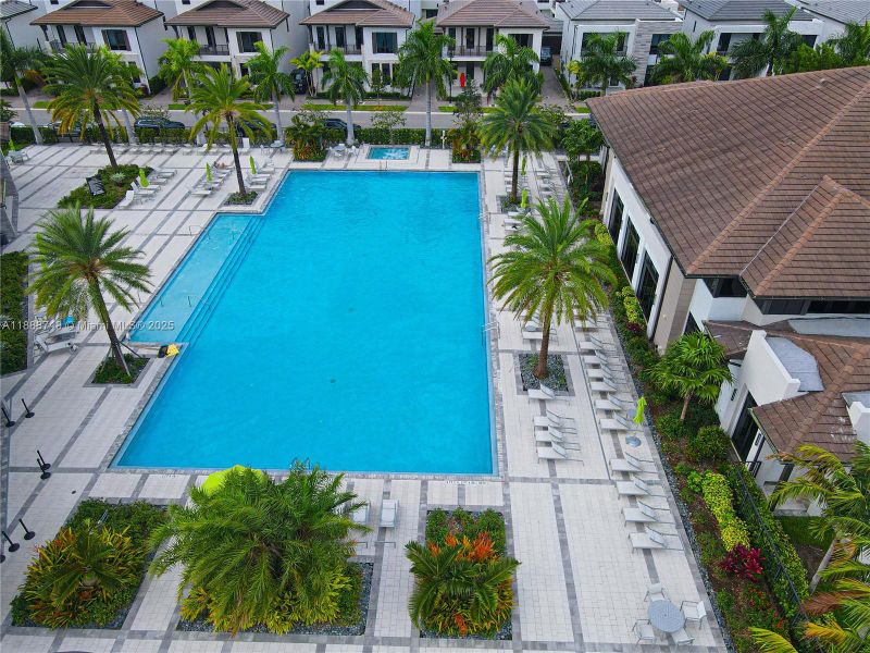 Community amenities in , Doral (Image 28).