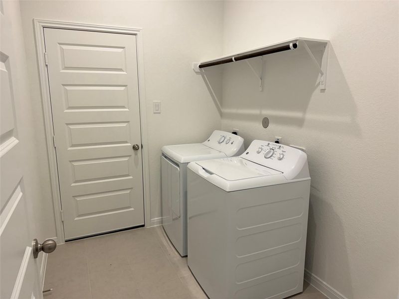 Image 10 of a home in East Gate Villas.