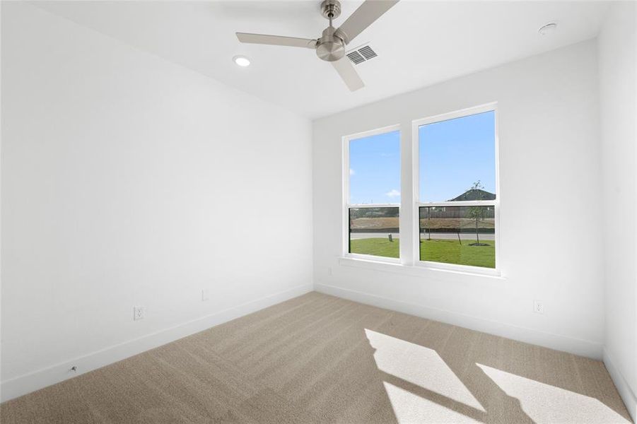 Spacious, unfurnished interior of a new home in Rosenthal Estates, Lorena (Image 23).