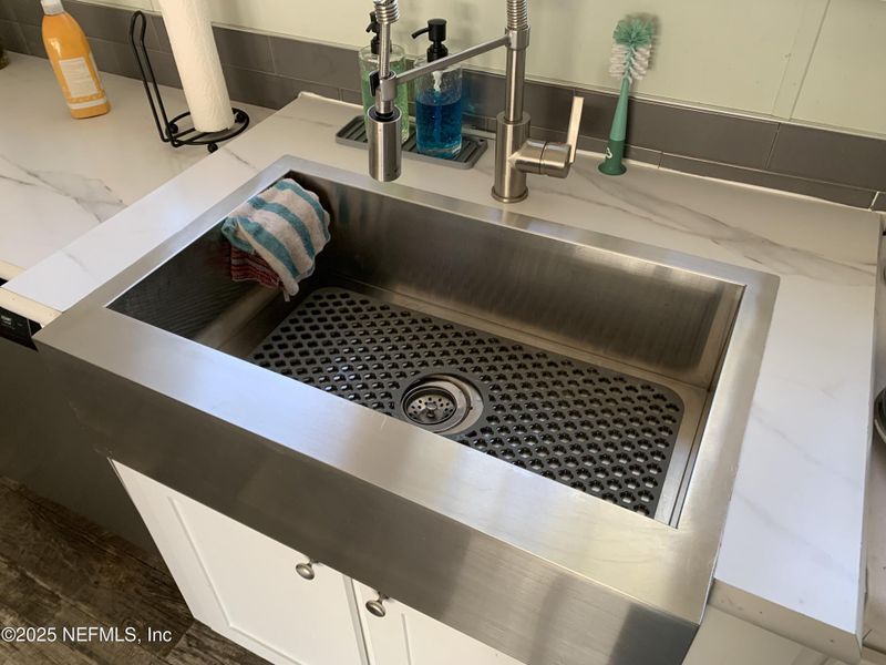 Close-up of interior finishes inside a home in , Interlachen (Image 19).