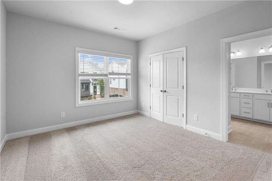 Spacious, unfurnished interior of a new home in Palisades Single Family, Cumming (Image 46).