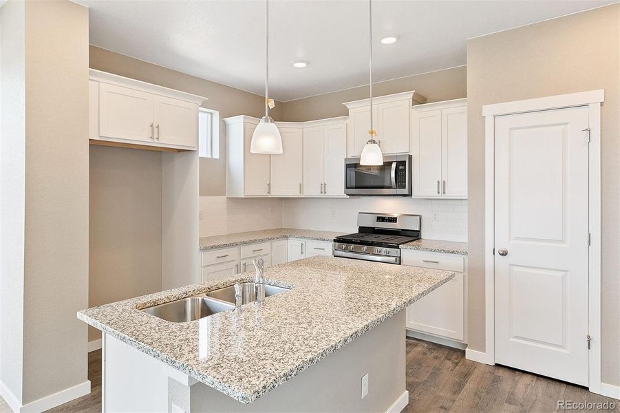 Furnished interior view inside a new home in Settlers Crossing, Commerce City (Image 6). Furnished interior view inside a new home in Settlers Crossing, Commerce City (Image 6).