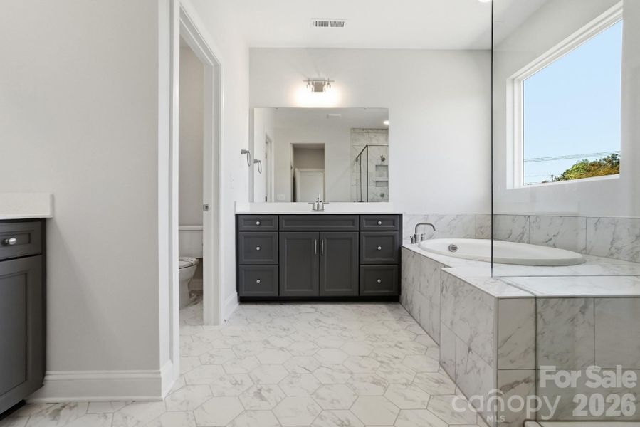 Furnished interior view inside a new home in Robinson Oaks, Gastonia (Image 15).