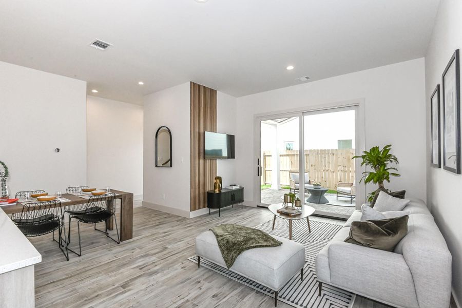 Furnished interior view inside a new home in Antigua, Houston (Image 28).