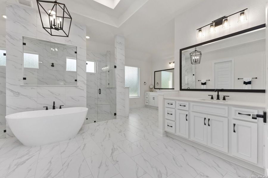 Furnished interior view inside a new home in Waldsanger, New Braunfels (Image 28).