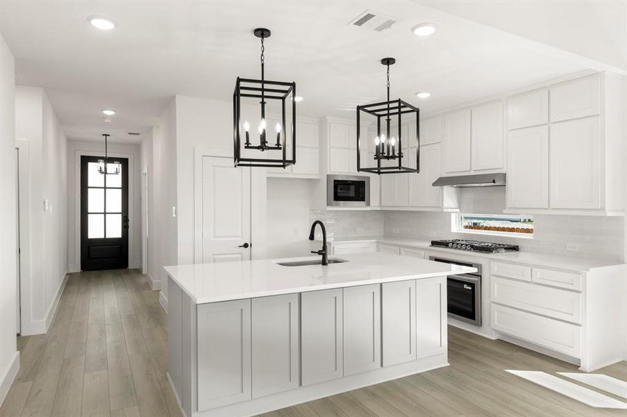 07. 2503 Rolling - Kitchen (2) 07. 2503 Rolling - Kitchen (2)