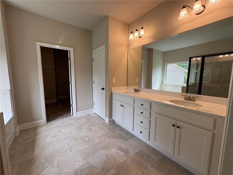 Furnished interior view inside a new home in , Grayson (Image 5).