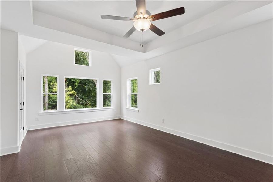 Spacious, unfurnished interior of a new home in Settingdown Farms, Cumming (Image 17).