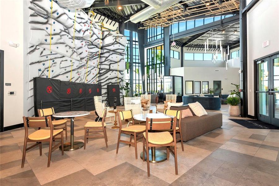 Community amenities in , Sarasota (Image 73).