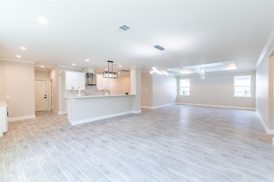 Spacious, unfurnished interior of a new home in , Cleveland (Image 27).