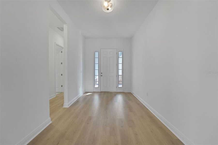 Spacious, unfurnished interior of a new home in Palms at Windermere, Windermere (Image 26).