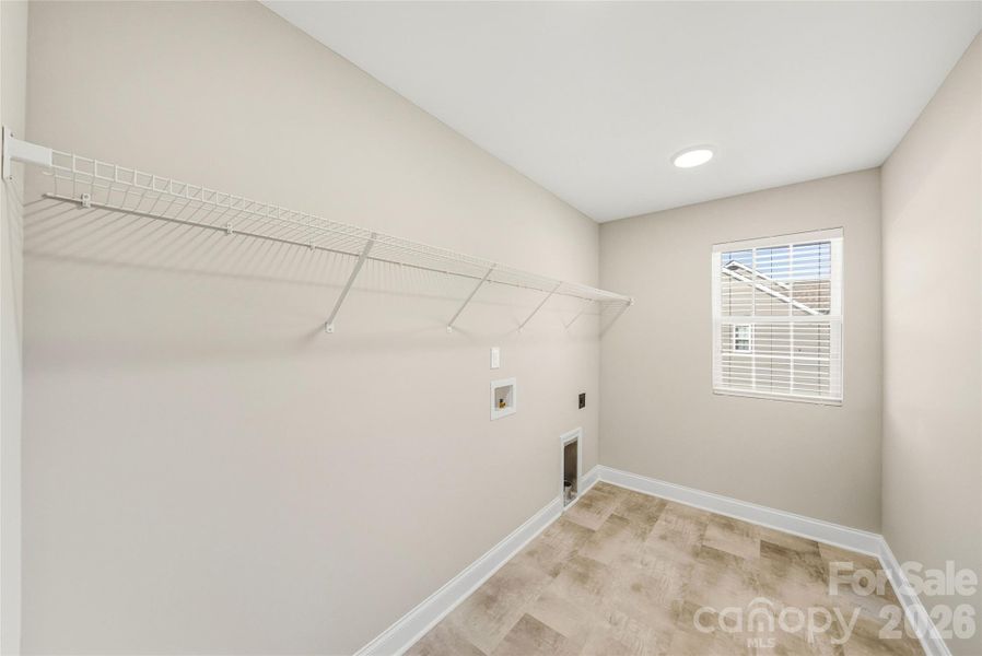 Spacious, unfurnished interior of a new home in , Stanfield (Image 44).