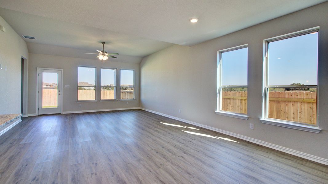 Furnished interior view inside a new home in Sunflower Ridge, New Braunfels (Image 14).