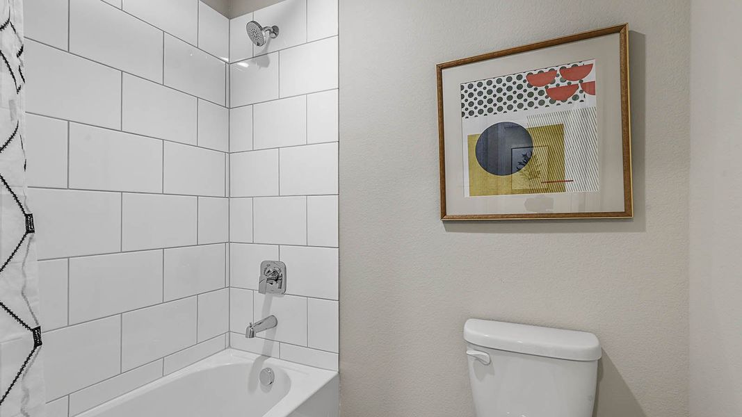 Furnished interior view inside a new home in Sandstone Estates, Granbury (Image 28). Furnished interior view inside a new home in Sandstone Estates, Granbury (Image 28).