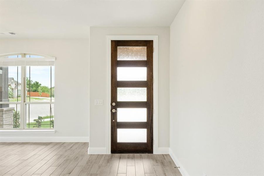 Spacious, unfurnished interior of a new home in Ridgepoint, Midlothian (Image 18).