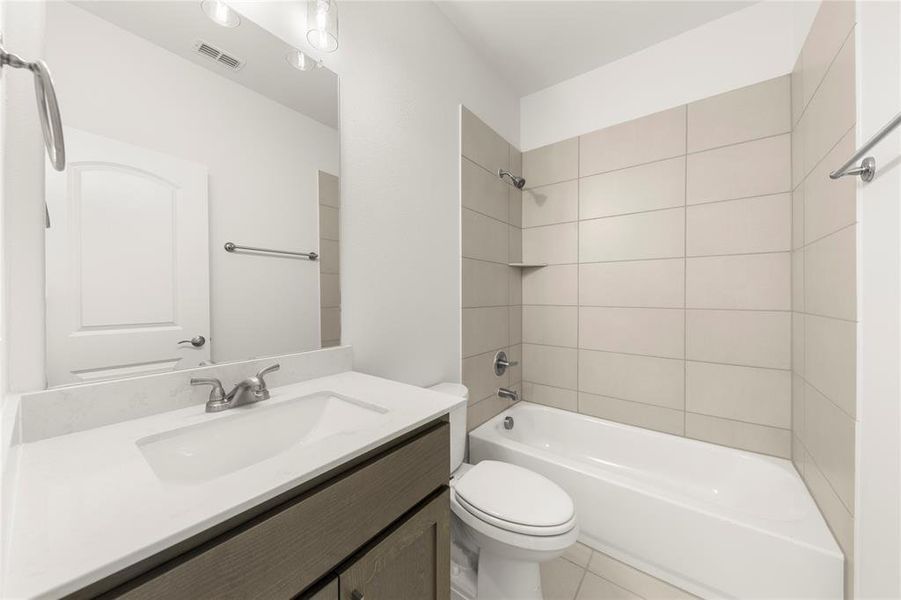 Furnished interior view inside a new home in Edgewater, Fate (Image 12). Furnished interior view inside a new home in Edgewater, Fate (Image 12).