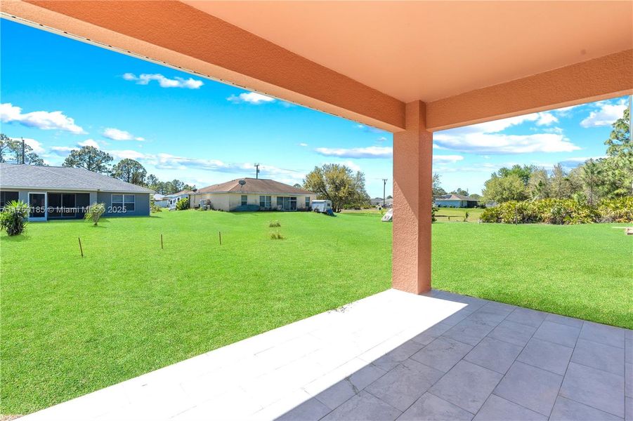 Exterior details and patio area of a home in , Lehigh Acres (Image 3).