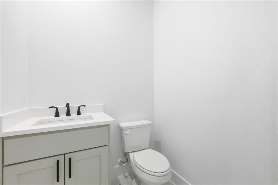 Furnished interior view inside a new home in , Gun Barrel City (Image 11).