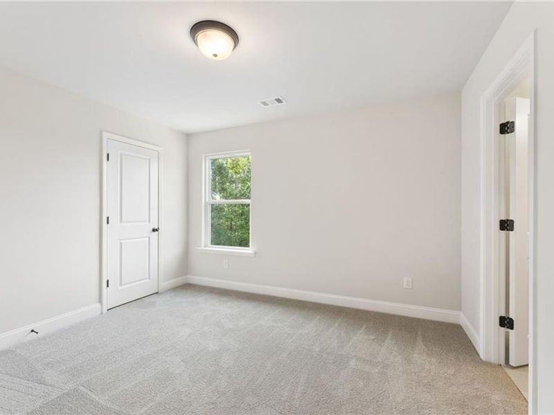 Spacious, unfurnished interior of a new home in Melody Lakeside Estates, Buford (Image 17).