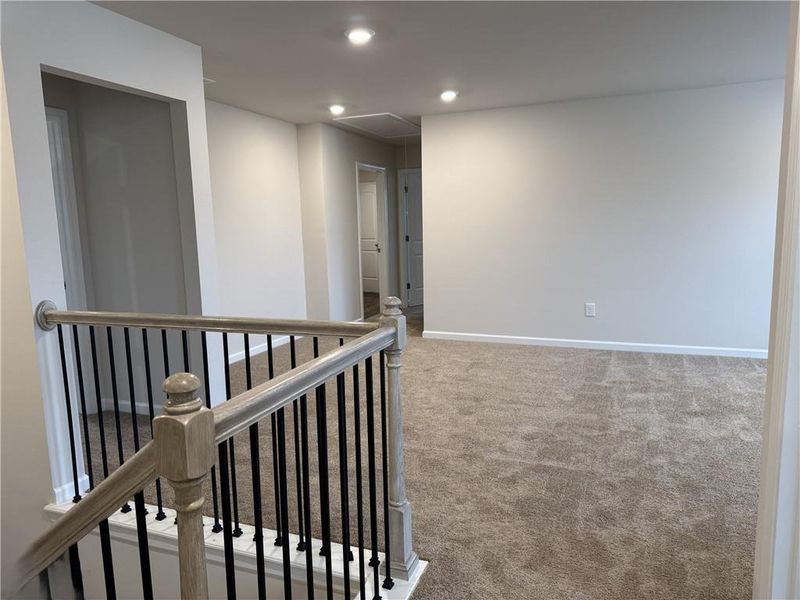 Spacious, unfurnished interior of a new home in Southern Hills, McDonough (Image 13).