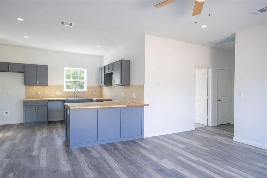 Furnished interior view inside a new home in , Fort Worth (Image 4).