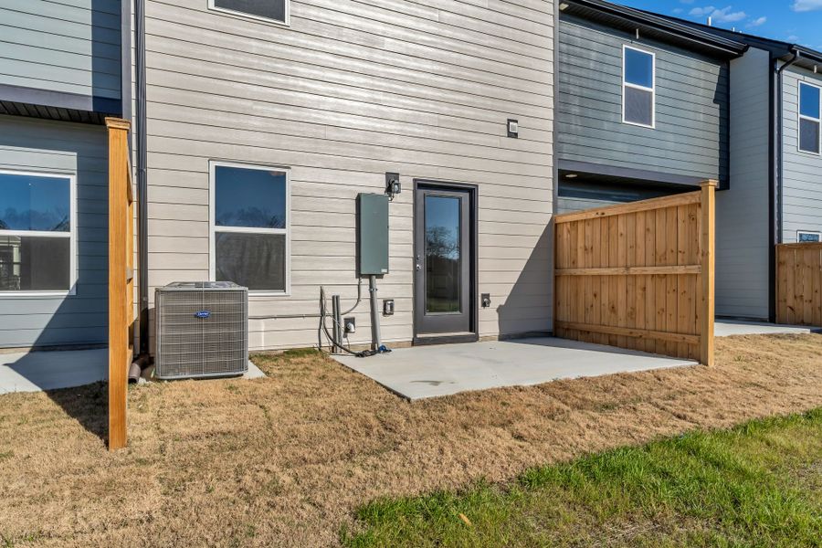 Exterior details and patio area of a home in Oxford Station, Gallatin (Image 3). Exterior details and patio area of a home in Oxford Station, Gallatin (Image 3).
