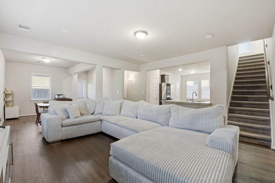 Furnished interior view inside a new home in Legends Bay, Baytown (Image 7). Furnished interior view inside a new home in Legends Bay, Baytown (Image 7).