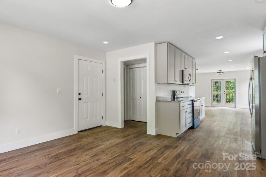 Spacious, unfurnished interior of a new home in , Waynesville (Image 32).