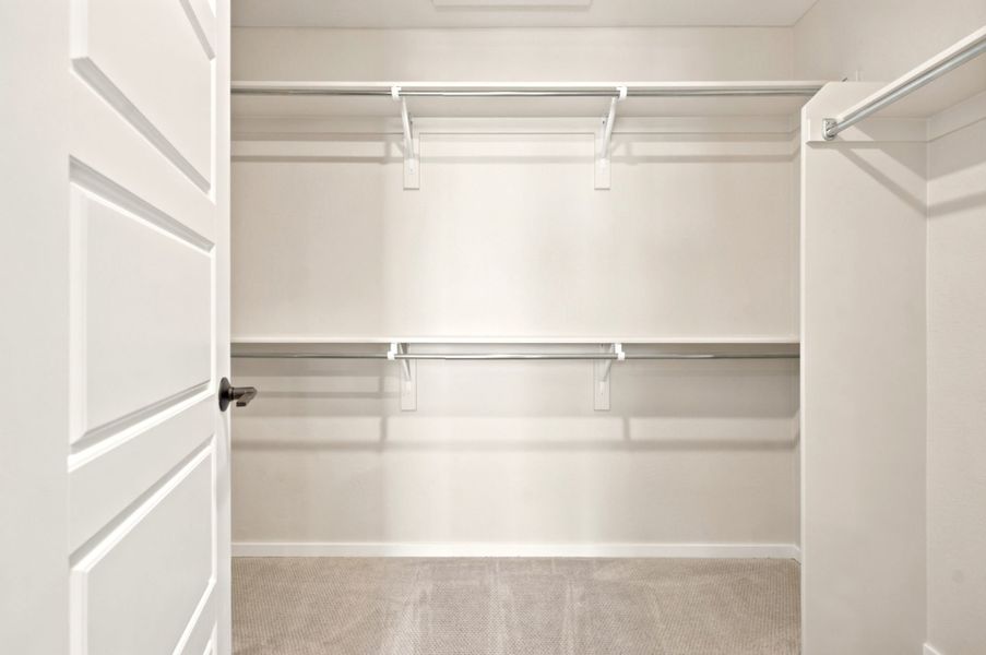 Spacious, unfurnished interior of a new home in Sky Ranch, Watkins (Image 18).