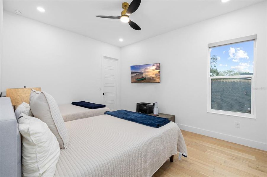 Furnished interior view inside a new home in , Tampa (Image 40).