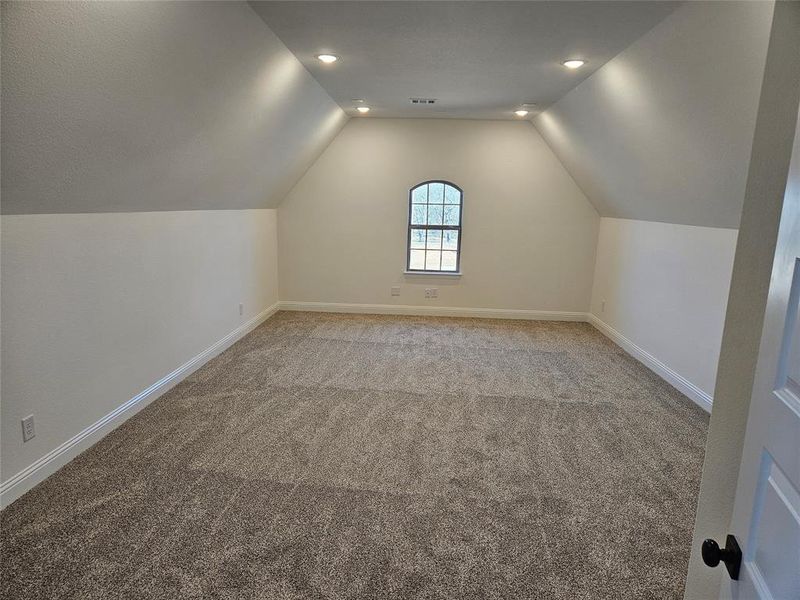 Spacious, unfurnished interior of a new home in , Whitesboro (Image 17). Spacious, unfurnished interior of a new home in , Whitesboro (Image 17).