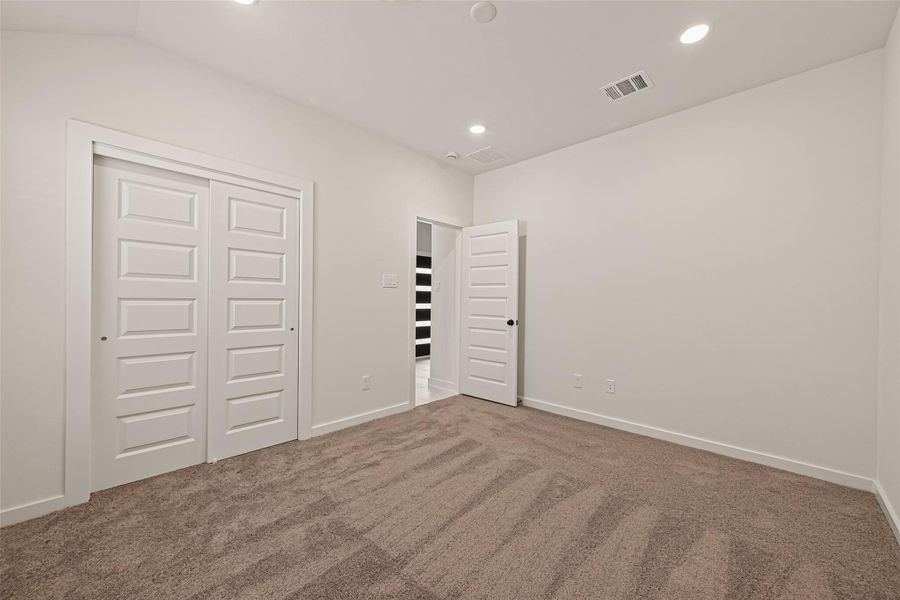 Spacious, unfurnished interior of a new home in Foxtail Palms, Manvel (Image 42). Spacious, unfurnished interior of a new home in Foxtail Palms, Manvel (Image 42).