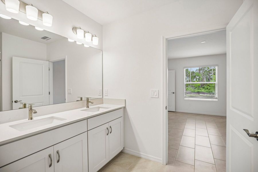 Owner's Bathroom Owner's Bathroom