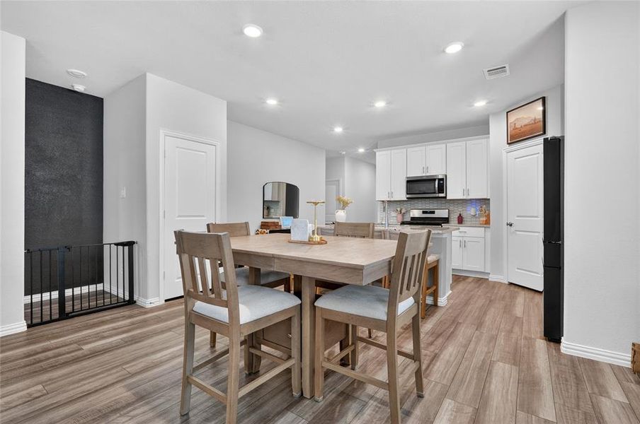 Furnished interior view inside a new home in , Fort Worth (Image 17).