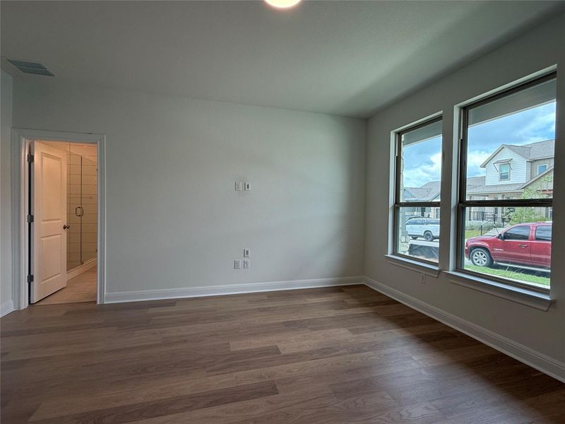 Spacious, unfurnished interior of a new home in Sage Hollow, Kyle (Image 22).