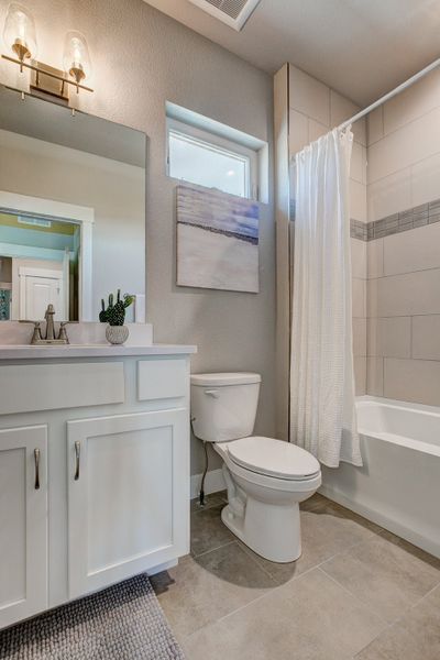 Representative furnished interior of a home built from the The Barrington 2 by Landmark Homes in Highlands at Fox Hill, Longmont (Image 34). Representative furnished interior of a home built from the The Barrington 2 by Landmark Homes in Highlands at Fox Hill, Longmont (Image 34).
