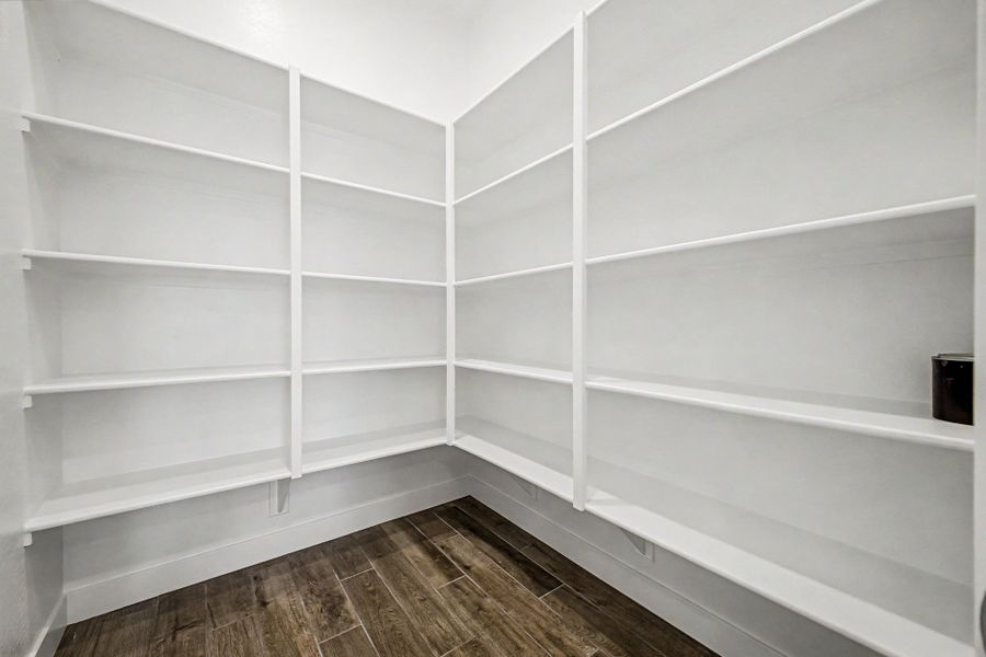Spacious, unfurnished interior of a new home in North Creek, Queen Creek (Image 12). Spacious, unfurnished interior of a new home in North Creek, Queen Creek (Image 12).
