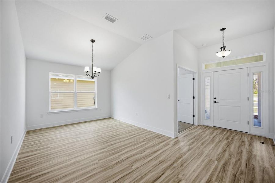 Spacious, unfurnished interior of a new home in Briarwood, Alachua (Image 16).