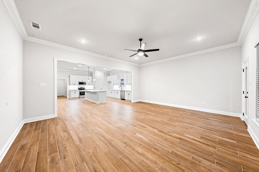 Spacious, unfurnished interior of a new home in Bird Song at Hammock Bay, Freeport (Image 13).