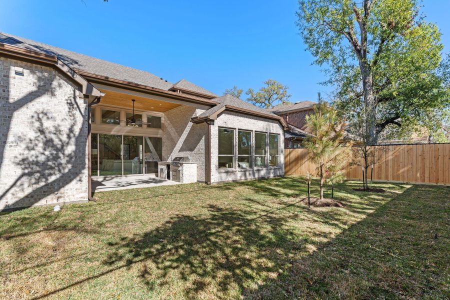 Exterior details and patio area of a home in , Houston (Image 26).