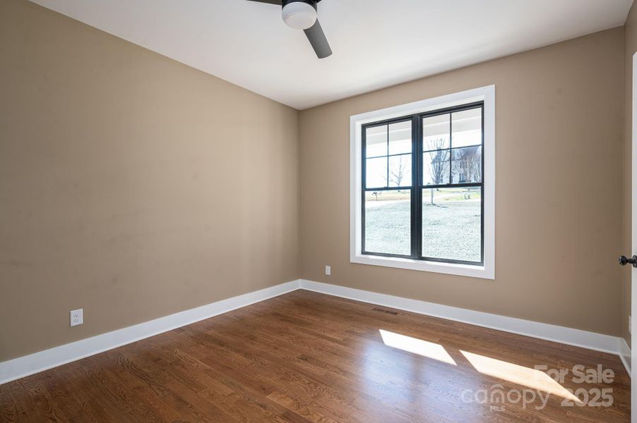 Spacious, unfurnished interior of a new home in , Maiden (Image 12).