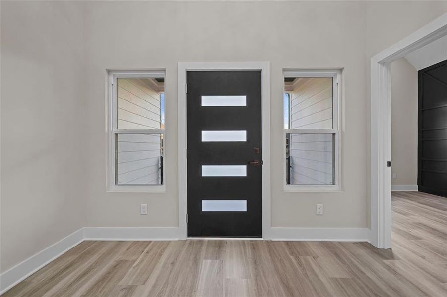 Spacious, unfurnished interior of a new home in , Lawrenceville (Image 33).