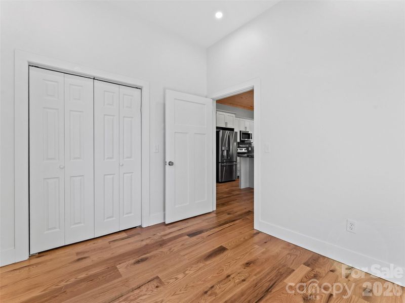 Spacious, unfurnished interior of a new home in , Brevard (Image 20).