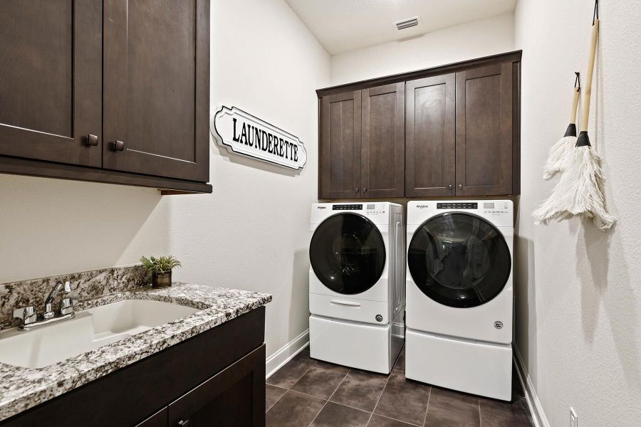 Bridge Model Laundry Room