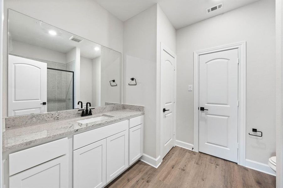 Furnished interior view inside a new home in Southaven, Hutchins (Image 3).