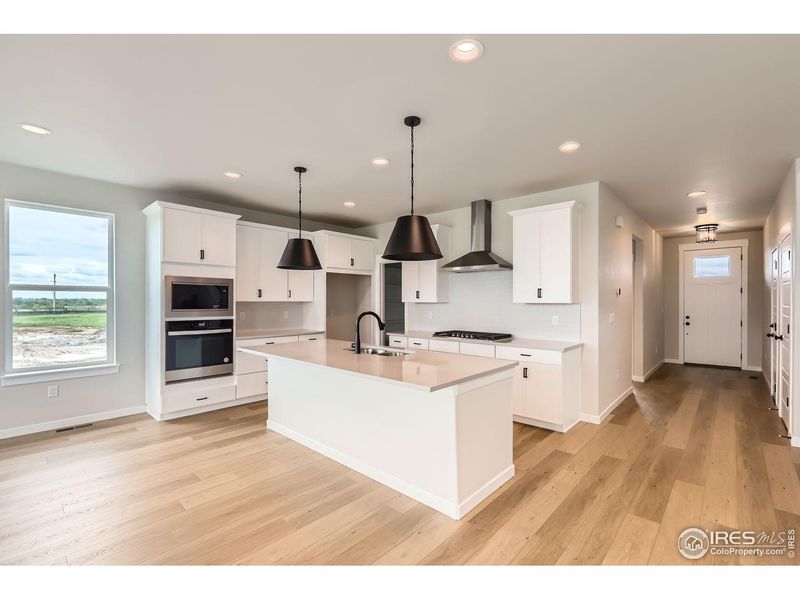 Furnished interior view inside a new home in Barefoot Lakes, Longmont (Image 9). Furnished interior view inside a new home in Barefoot Lakes, Longmont (Image 9).