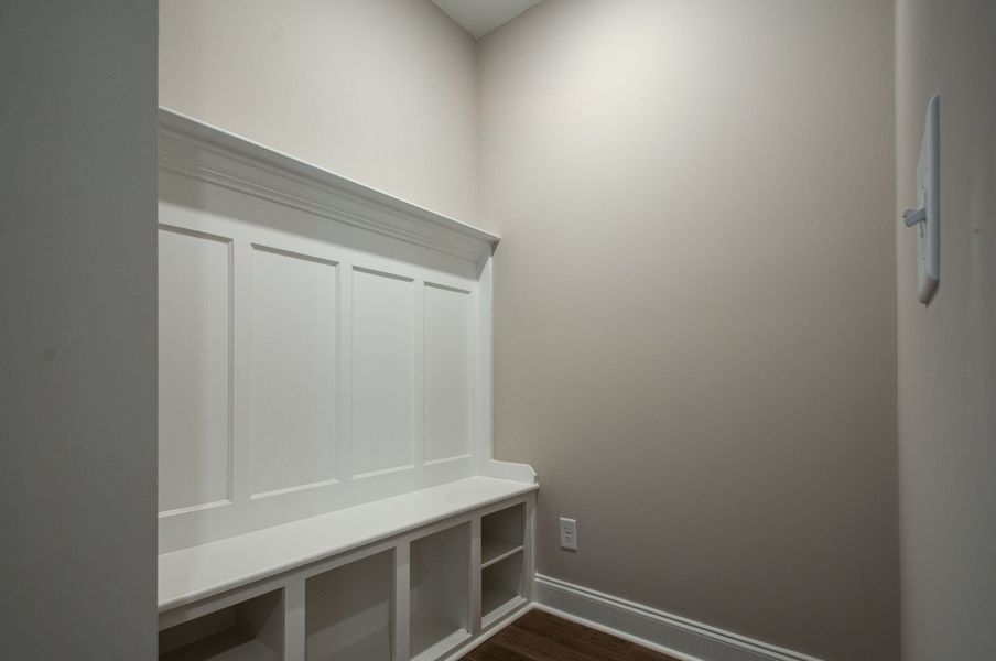 Rutledge III Farmhouse