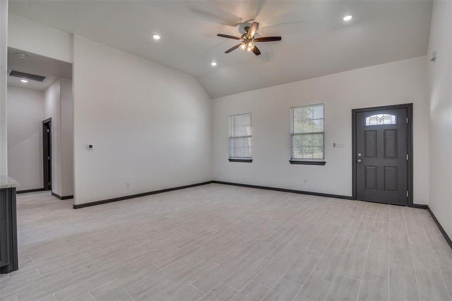 Spacious, unfurnished interior of a new home in , West Tawakoni (Image 20). Spacious, unfurnished interior of a new home in , West Tawakoni (Image 20).